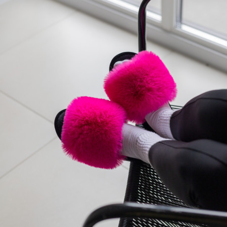 Жіночі домашні капці Halluci з еко-хутра у малиново-чорному кольорі