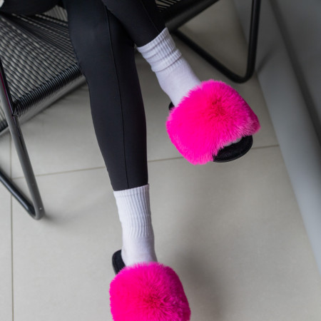 Жіночі домашні капці Halluci з еко-хутра у малиново-чорному кольорі