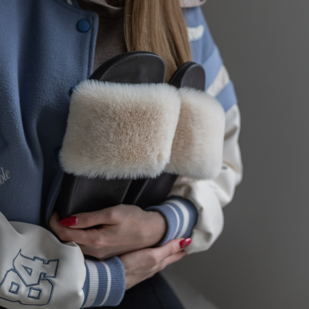 Жіночі молочні тапочки на резиновій підошві - для вулиці