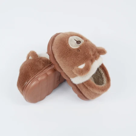 Дитячі зимові тапулі “Cute Bear” пухнасті у вигляді ведмедика