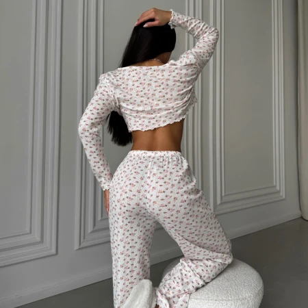 Жіноча домашня піжама з квітковим принтом, комплект штани + топ