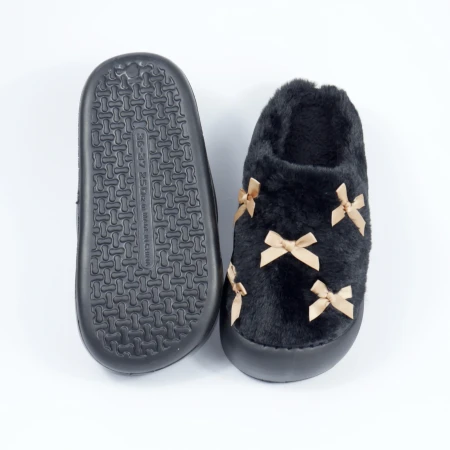 Жіночі домашні капці з бантиками у чорному кольорі