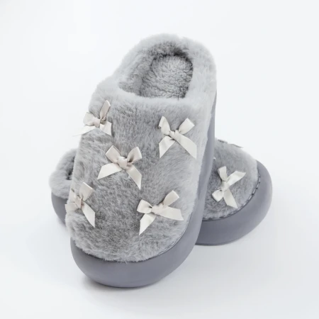 Жіночі домашні капці з бантиками у сірому кольорі