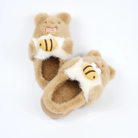 Дитячі кімнатні капці «Звірятка» з еко-хутра (Світло-коричневий ведмедик)