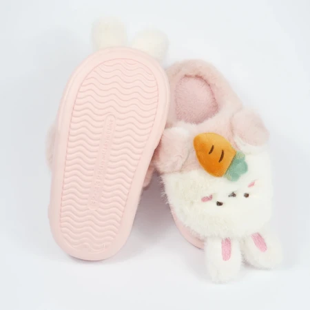 Дитячі кімнатні капці «Звірятка» з еко-хутра (Рожевий кролик)