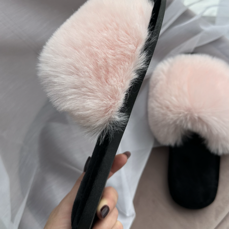 Жіночі домашні капці Halluci з хутра у рожево-чорному кольорі